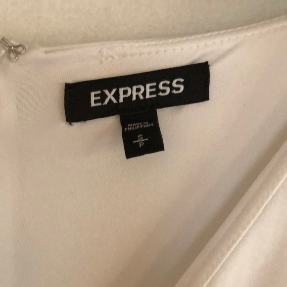 White Express Belted dress - Picture 3 of 3